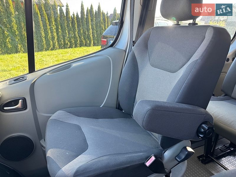Мінівен Renault Trafic 2012 в Луцьку