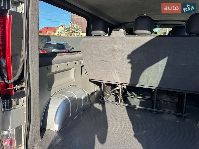 Мінівен Renault Trafic 2012 в Луцьку