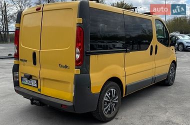 Минивэн Renault Trafic 2003 в Каменец-Подольском