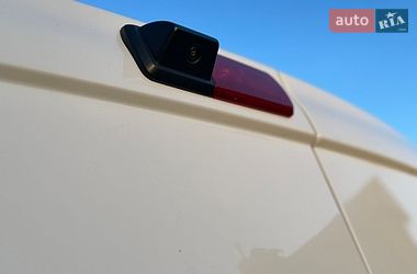 Грузовой фургон Renault Trafic 2022 в Бродах
