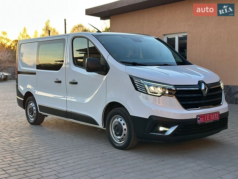 Грузовой фургон Renault Trafic 2022 в Бродах