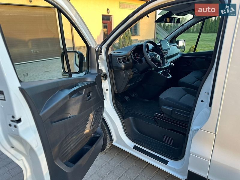 Грузовой фургон Renault Trafic 2022 в Бродах