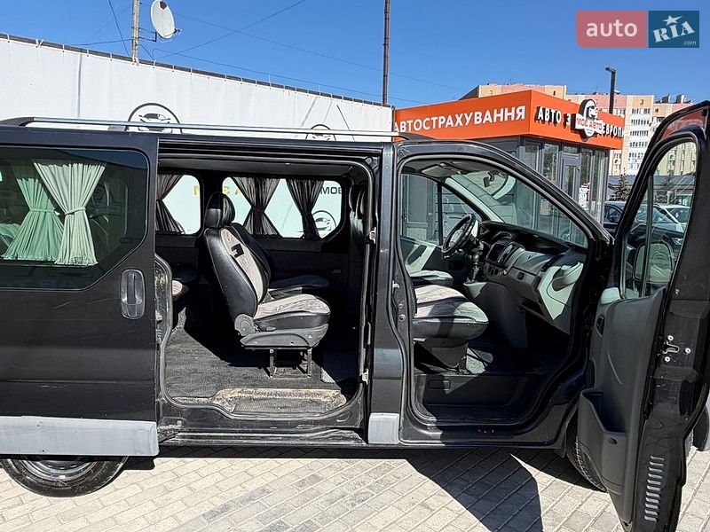 Минивэн Renault Trafic 2006 в Ровно