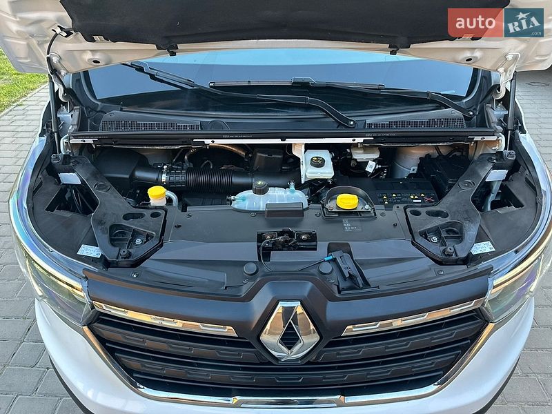 Грузовой фургон Renault Trafic 2022 в Бродах