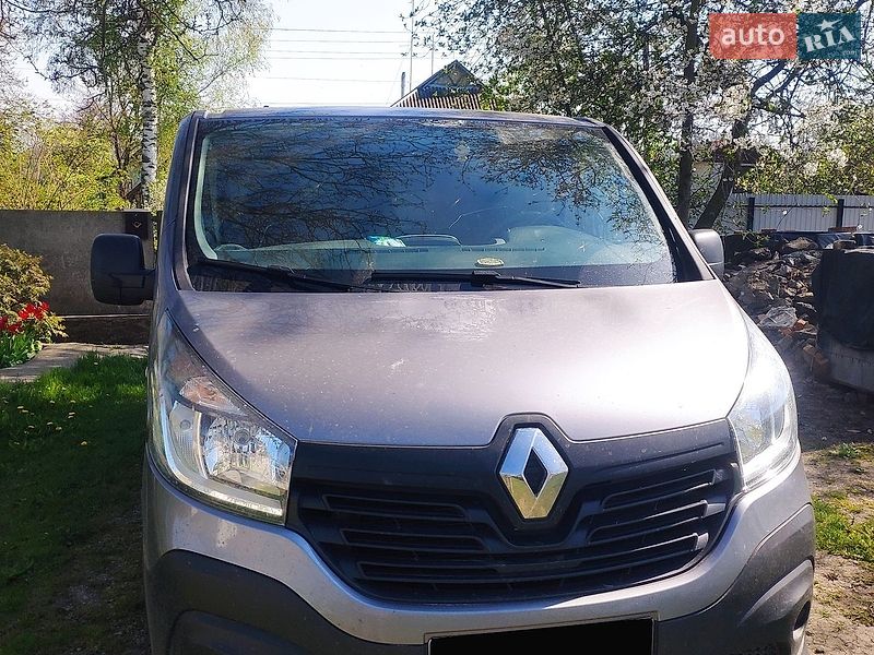 Грузовой фургон Renault Trafic 2016 в Шполе