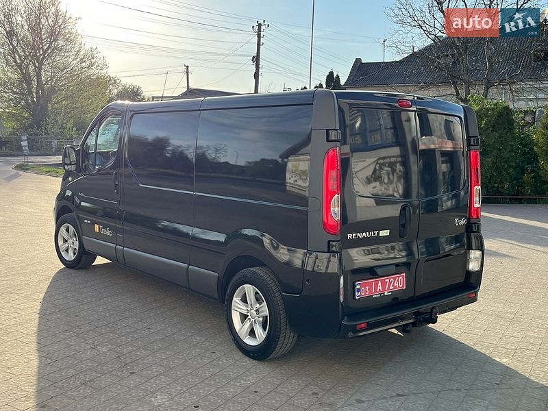 Грузовой фургон Renault Trafic 2012 в Бродах