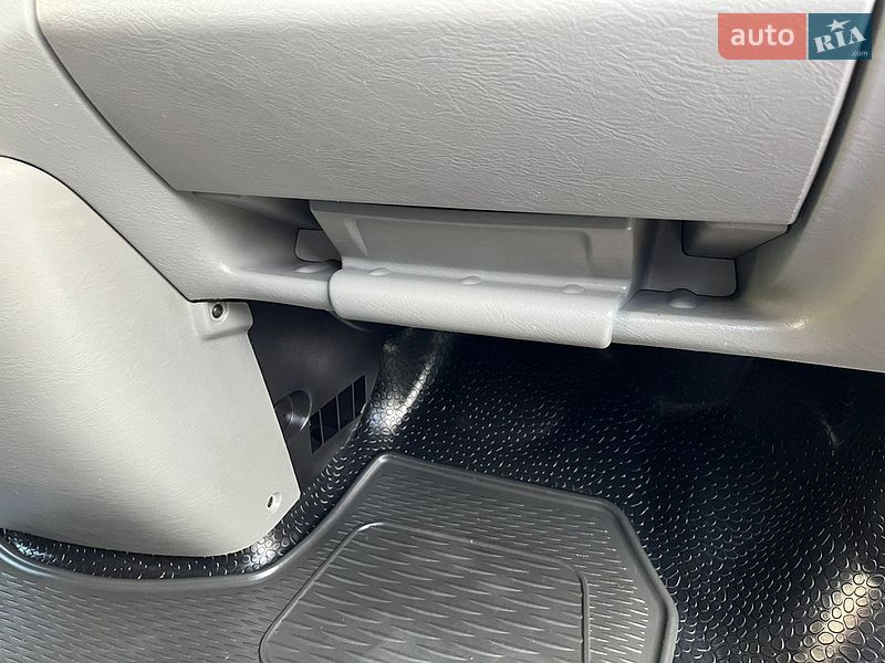 Грузовой фургон Renault Trafic 2012 в Бродах