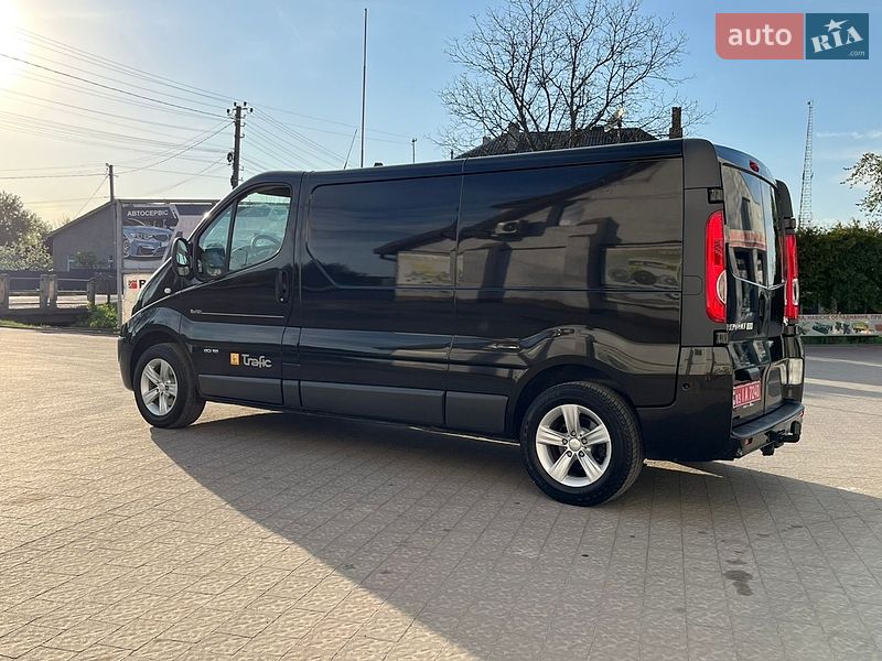 Грузовой фургон Renault Trafic 2012 в Бродах