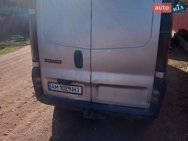 Мінівен Renault Trafic 2004 в Овручі фото 17 Мінівен Renault Trafic 2004 в Овручі