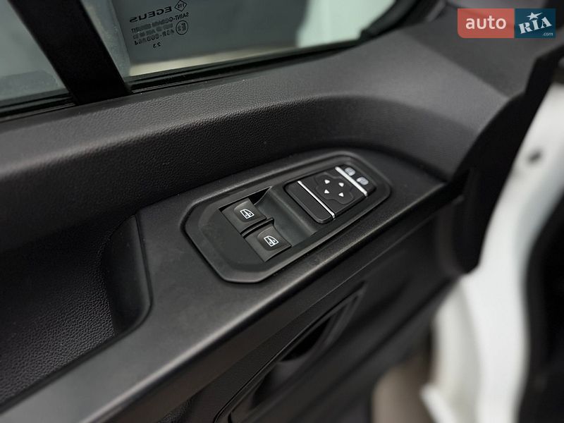 Грузовой фургон Renault Trafic 2023 в Дубно