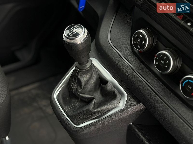 Грузовой фургон Renault Trafic 2023 в Дубно
