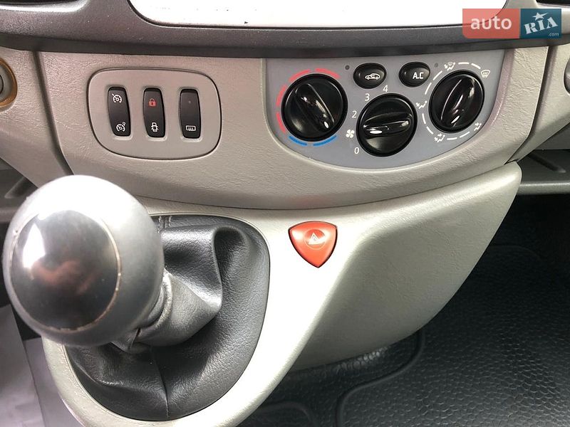 Минивэн Renault Trafic 2012 в Рожище