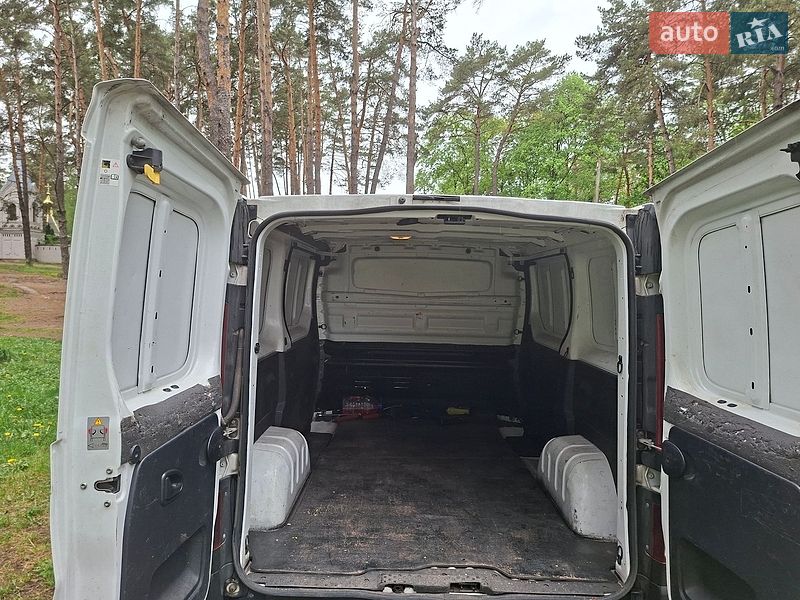 Грузопассажирский фургон Renault Trafic 2017 в Житомире