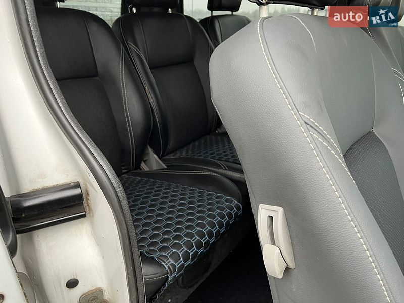 Минивэн Renault Trafic 2007 в Львове