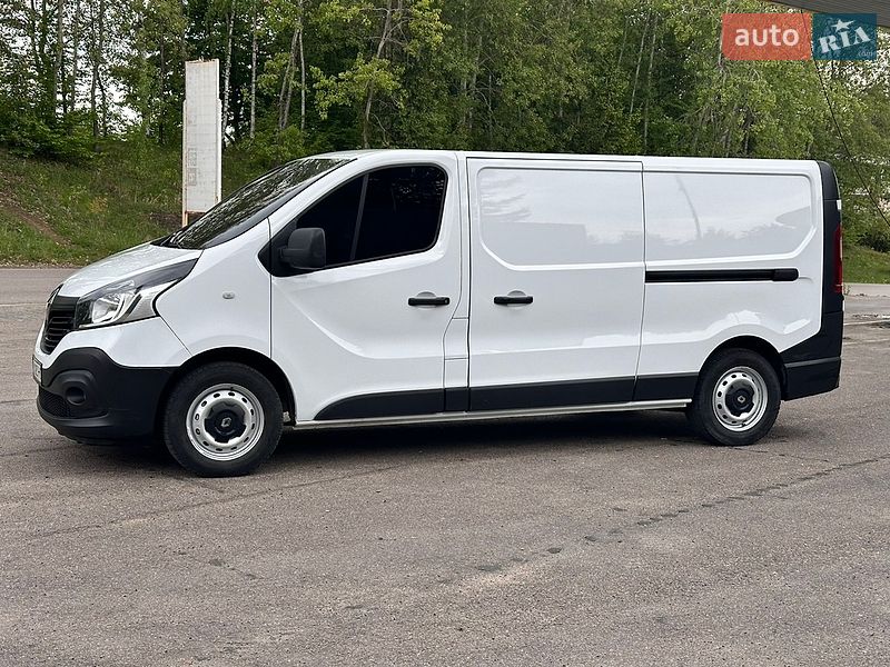Вантажний фургон Renault Trafic 2019 в Івано-Франківську