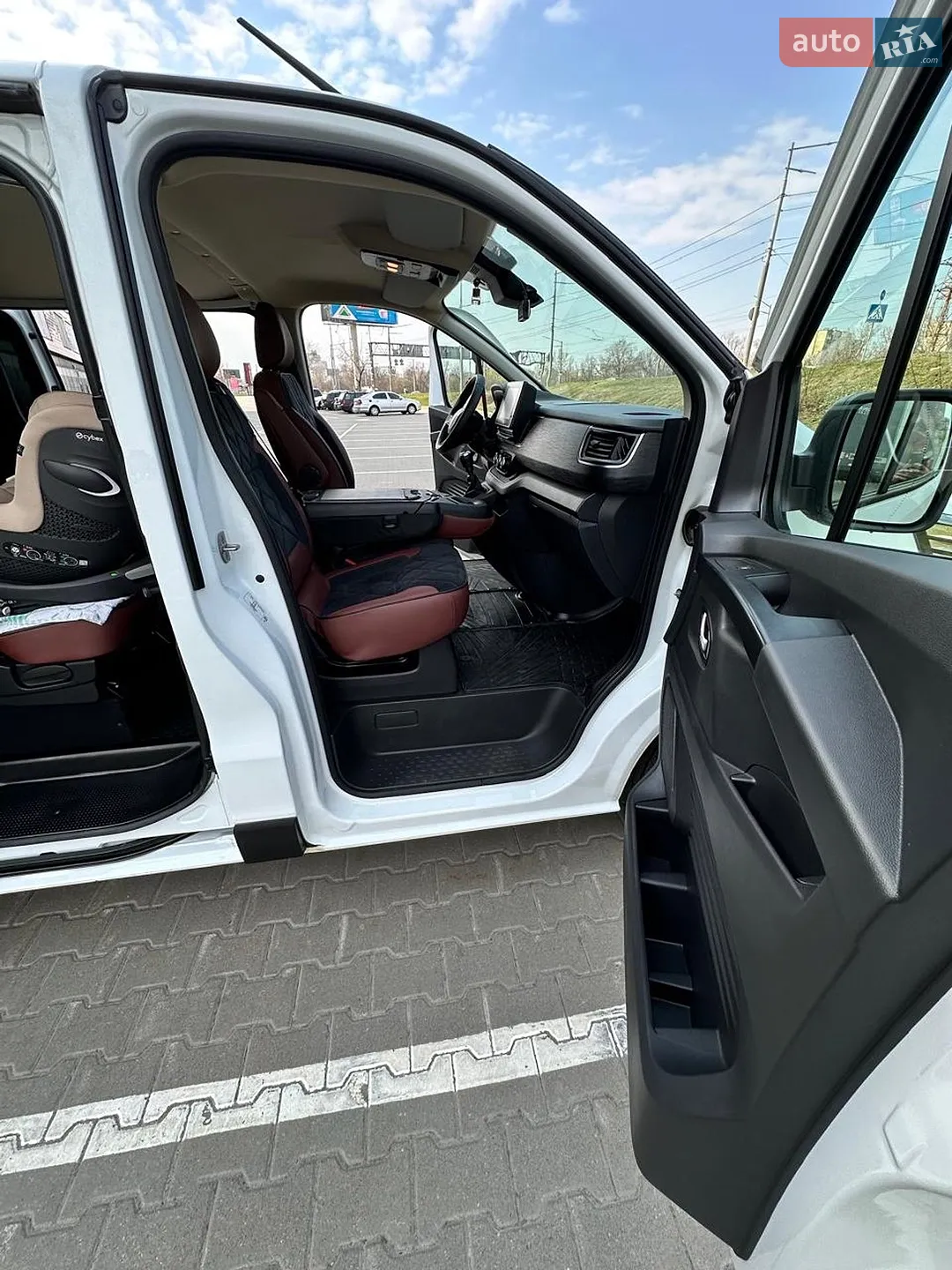 2022 Renault Trafic - мініатюра 22