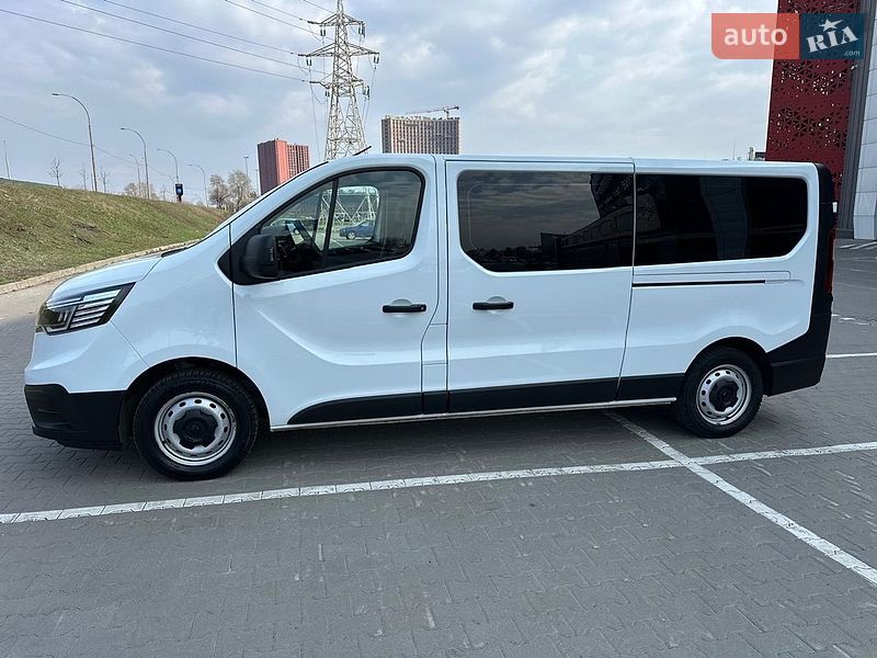 Минивэн Renault Trafic 2022 в Киеве