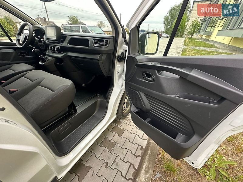 Грузовой фургон Renault Trafic 2023 в Киеве