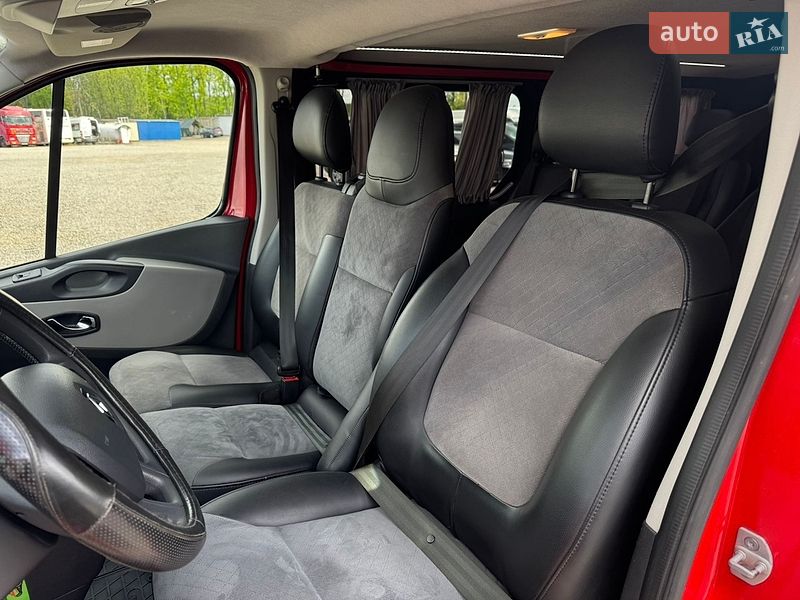 Мінівен Renault Trafic 2016 в Умані