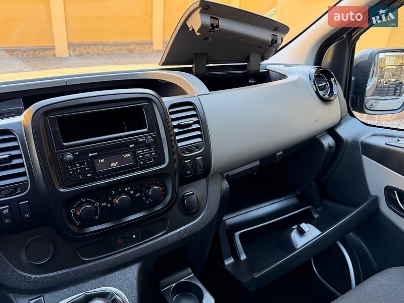 Мінівен Renault Trafic 2017 в Львові