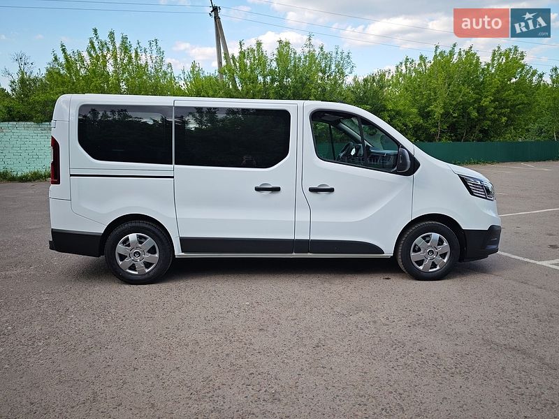 Минивэн Renault Trafic 2022 в Дубно