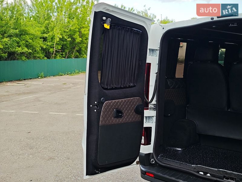 Минивэн Renault Trafic 2022 в Дубно