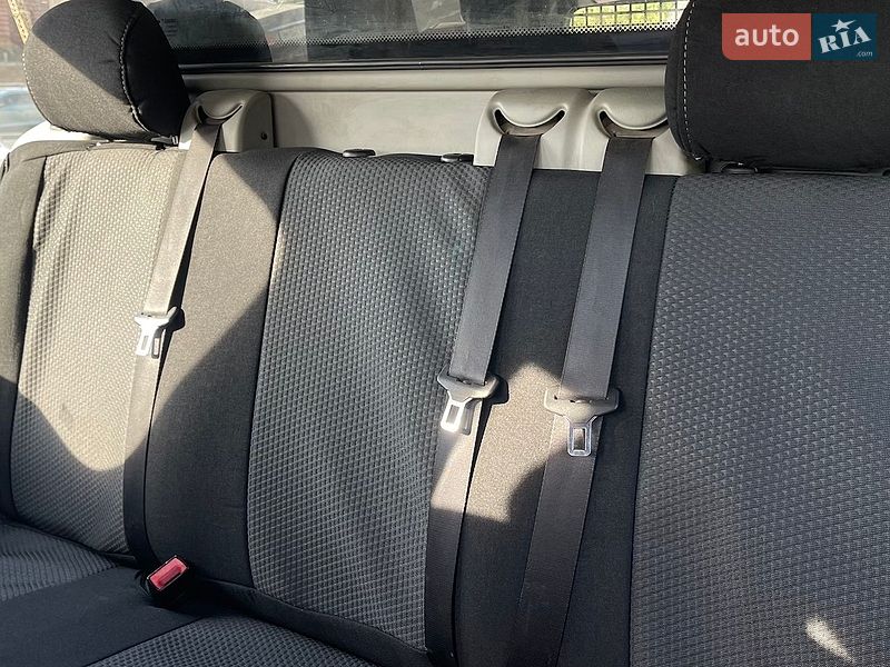 Вантажопасажирський фургон Renault Trafic 2012 в Вінниці