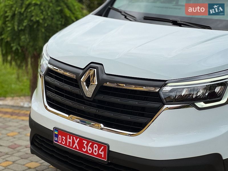 Вантажний фургон Renault Trafic 2023 в Дрогобичі