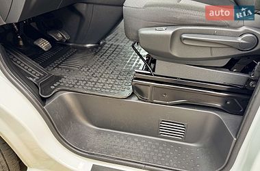 Вантажний фургон Renault Trafic 2023 в Дрогобичі