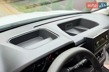 Вантажний фургон Renault Trafic 2023 в Дрогобичі