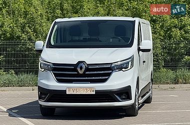 Вантажний фургон Renault Trafic 2022 в Дубні