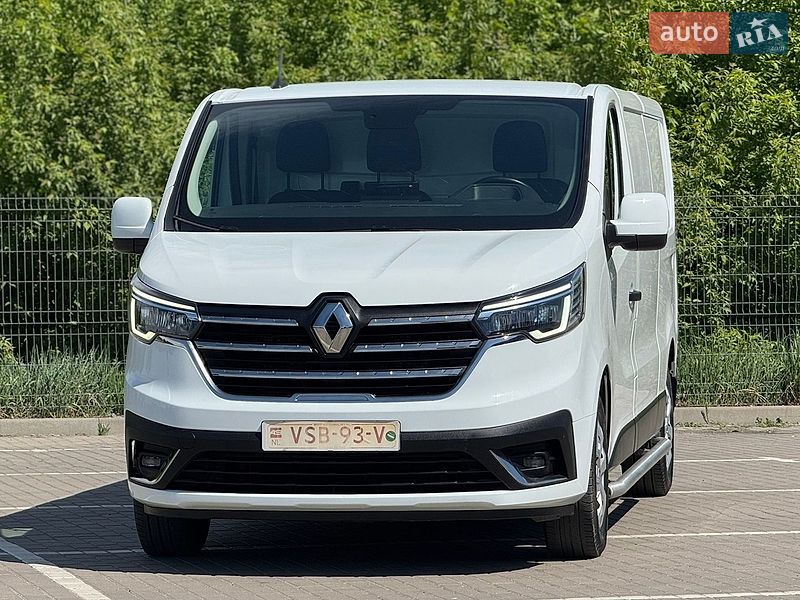 Вантажний фургон Renault Trafic 2022 в Дубні