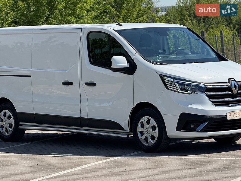 Вантажний фургон Renault Trafic 2022 в Дубні