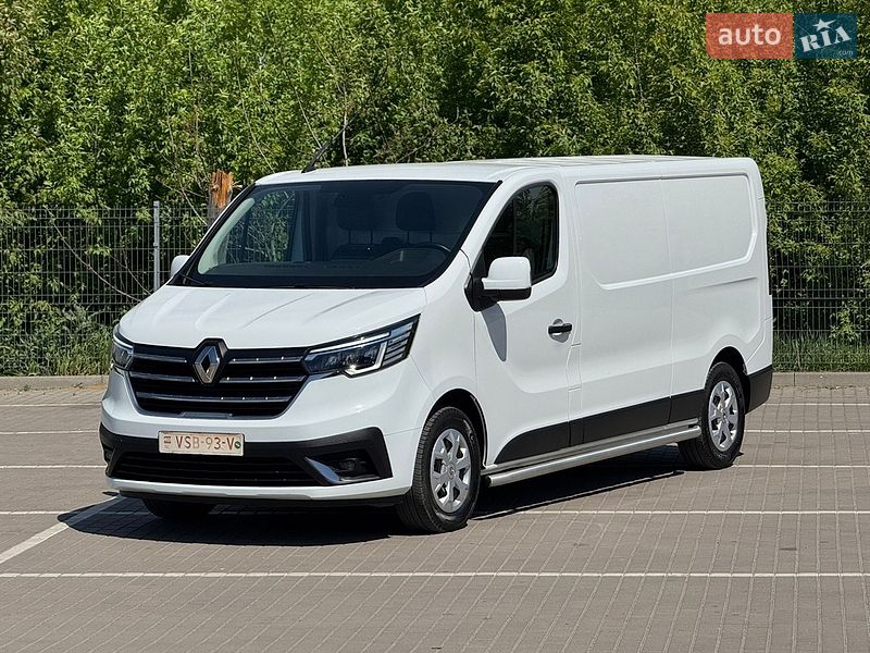 Вантажний фургон Renault Trafic 2022 в Дубні