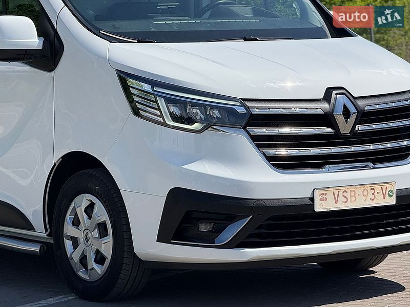 Вантажний фургон Renault Trafic 2022 в Дубні