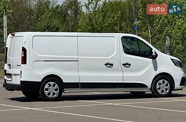 Вантажний фургон Renault Trafic 2022 в Дубні