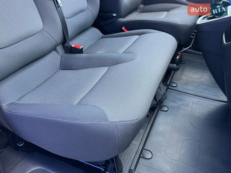 Вантажний фургон Renault Trafic 2022 в Дубні