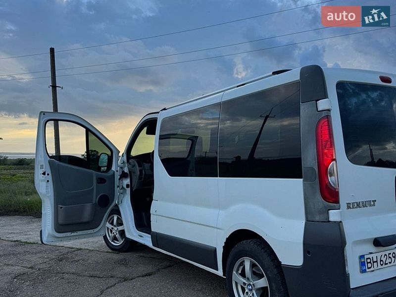 Минивэн Renault Trafic 2008 в Овидиополе