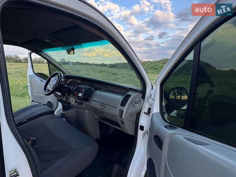 Минивэн Renault Trafic 2008 в Овидиополе