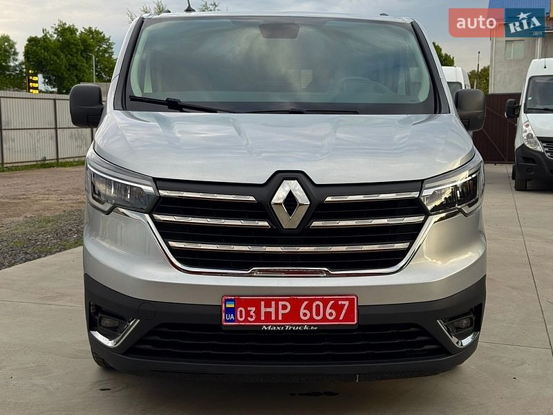 Минивэн Renault Trafic 2022 в Дубно