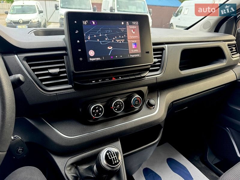 Минивэн Renault Trafic 2022 в Дубно