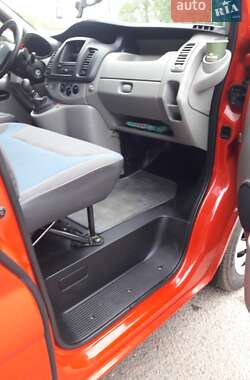 Вантажопасажирський фургон Renault Trafic 2012 в Смілі