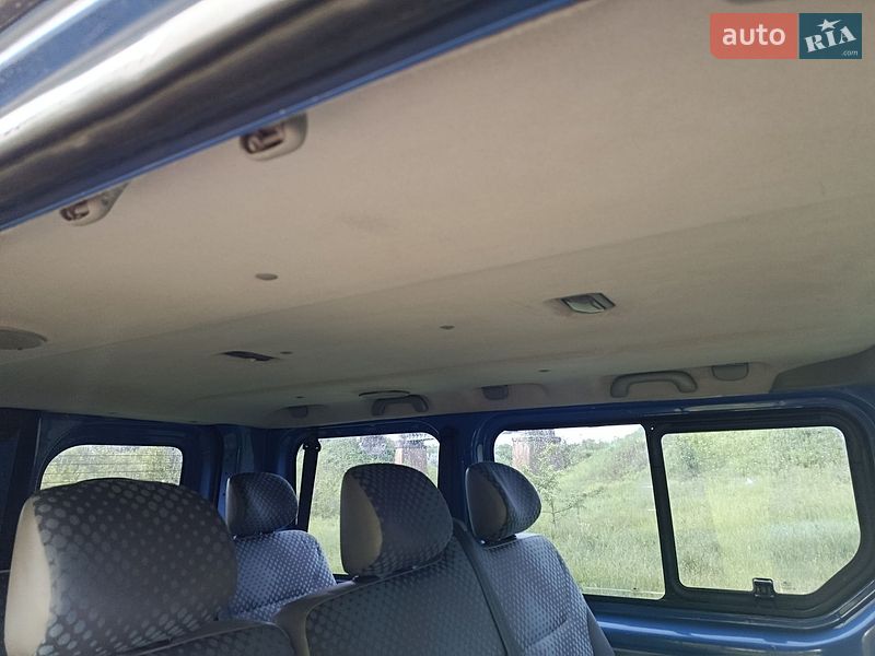 Мінівен Renault Trafic 2006 в Смілі