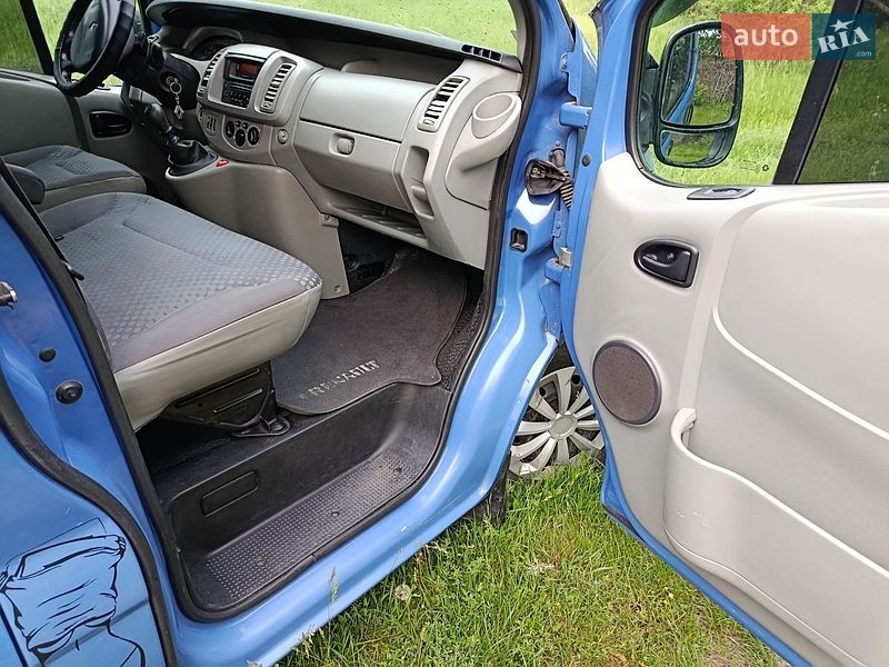 Мінівен Renault Trafic 2006 в Смілі