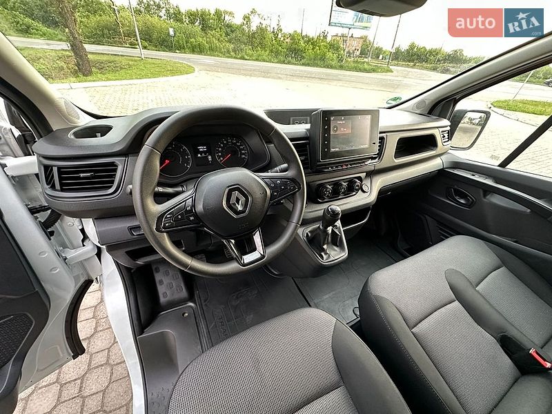 Грузовой фургон Renault Trafic 2022 в Киеве