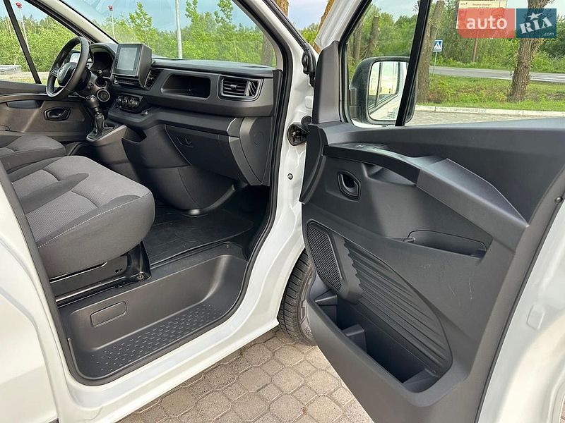 Грузовой фургон Renault Trafic 2022 в Киеве