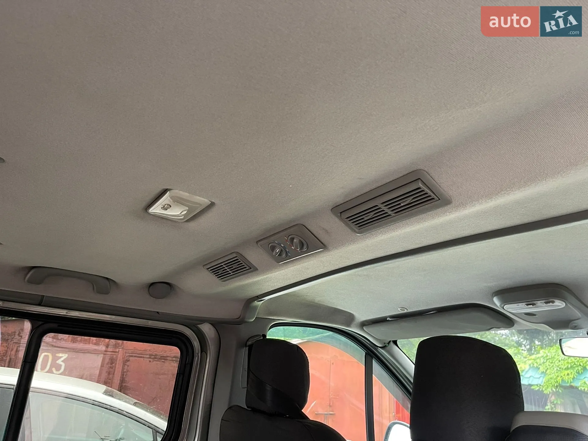 2014 Renault Trafic - мініатюра 32