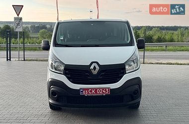 Грузопассажирский фургон Renault Trafic 2017 в Буче