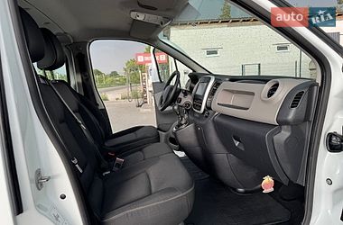 Грузопассажирский фургон Renault Trafic 2017 в Буче