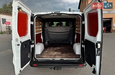 Грузопассажирский фургон Renault Trafic 2017 в Буче